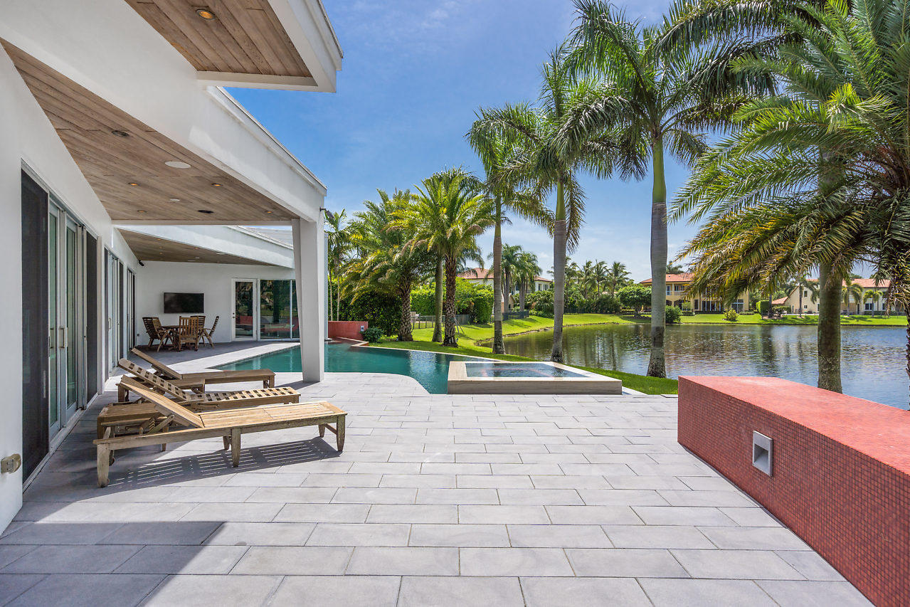 20937 Pacifico Terrace Boca Raton, FL 33433 - Photo 30 of 41 Patio