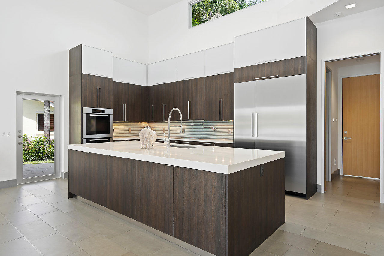 20937 Pacifico Terrace Boca Raton, FL 33433 - Photo 3 of 41 Kitchen