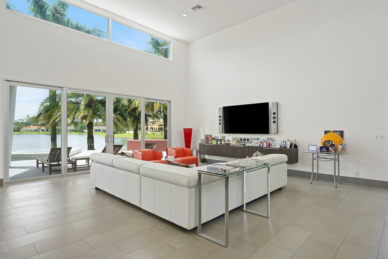 20937 Pacifico Terrace Boca Raton, FL 33433 - Photo 7 of 41 Family Room