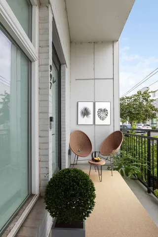 a view of outdoor space garden and seating area