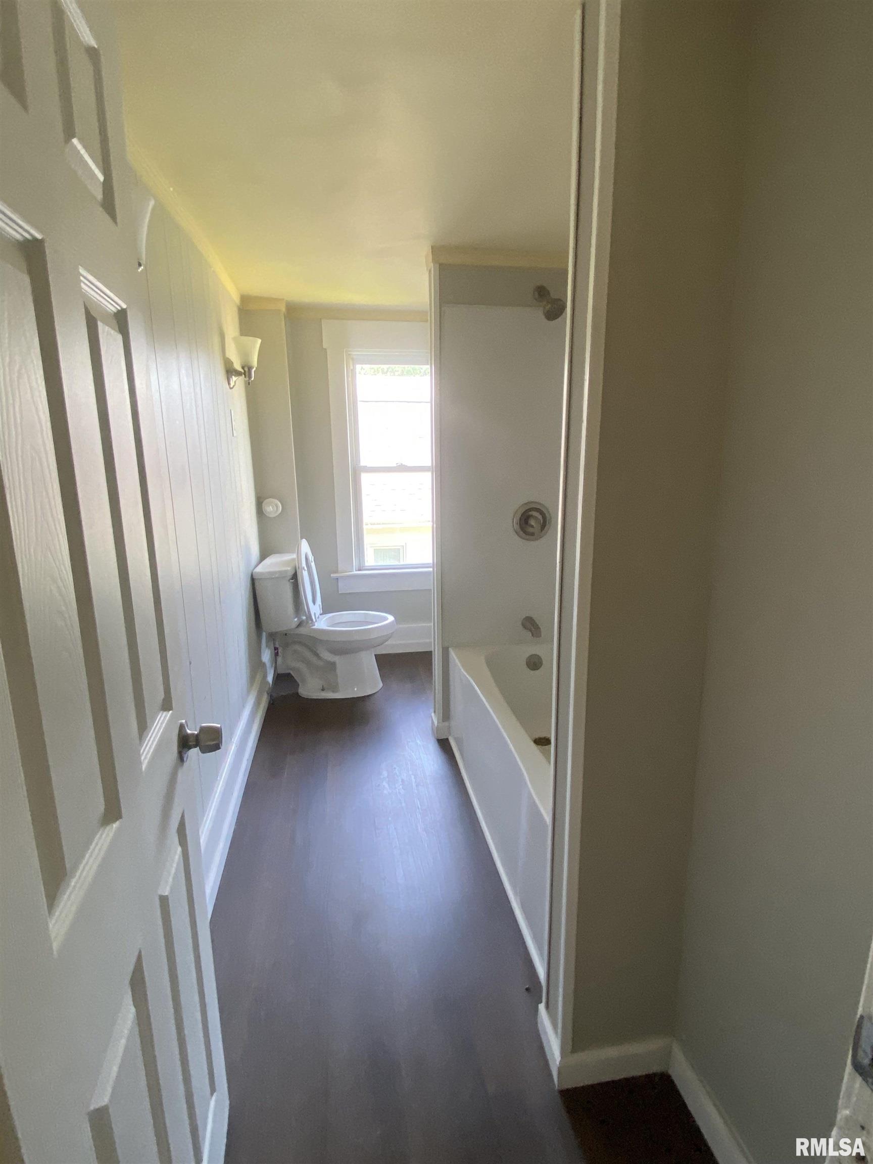 624 East Maple Street Canton, IL 61520 - Photo 13 of 29