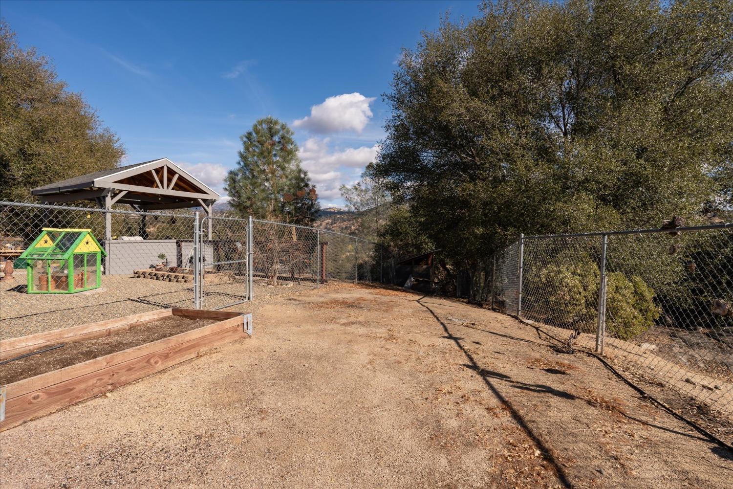33655 River Knolls Road Coarsegold, CA 93614 - Photo 47 of 55