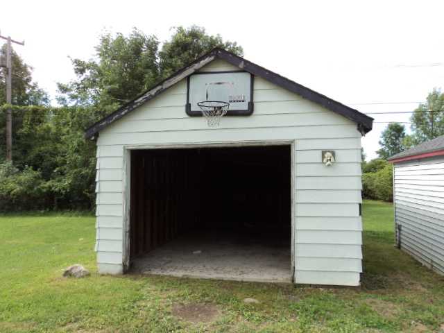 7206 Park Road Lexington, MI 48450 - Photo 2 of 7 31079514-1.JPG