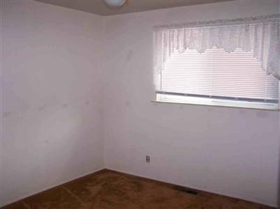 921 North Road Fenton, MI 48430 - Photo 7 of 9 20157676-6.JPG