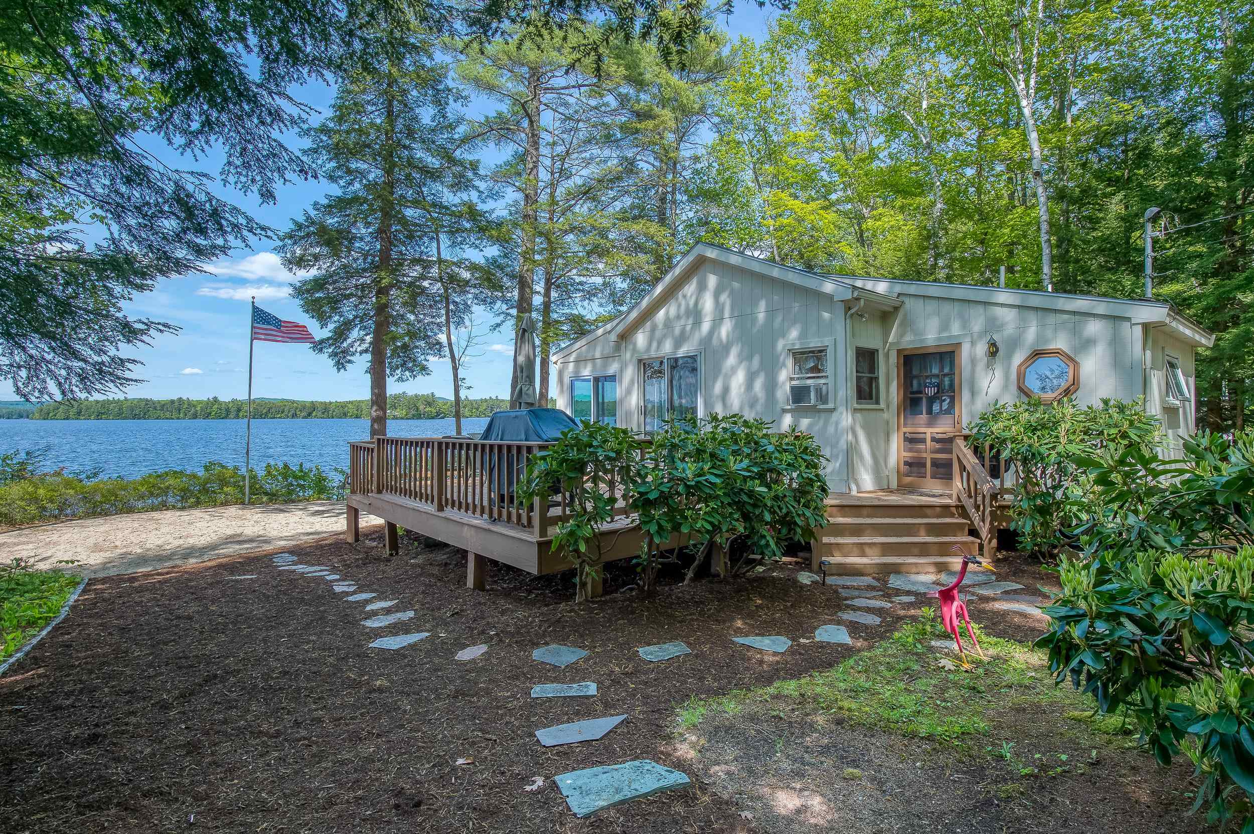 92 Churchill Road Wolfeboro, NH 03894 - Photo 3 of 40