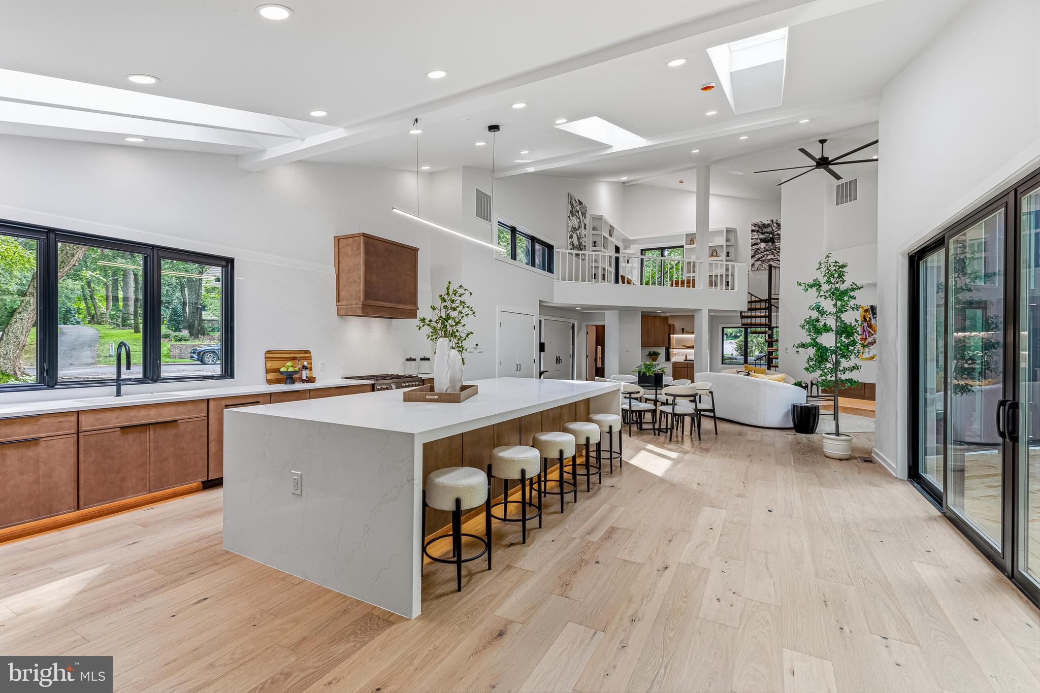 11582 Greenwich Point Road Reston, VA 20194 - Photo 12 of 63