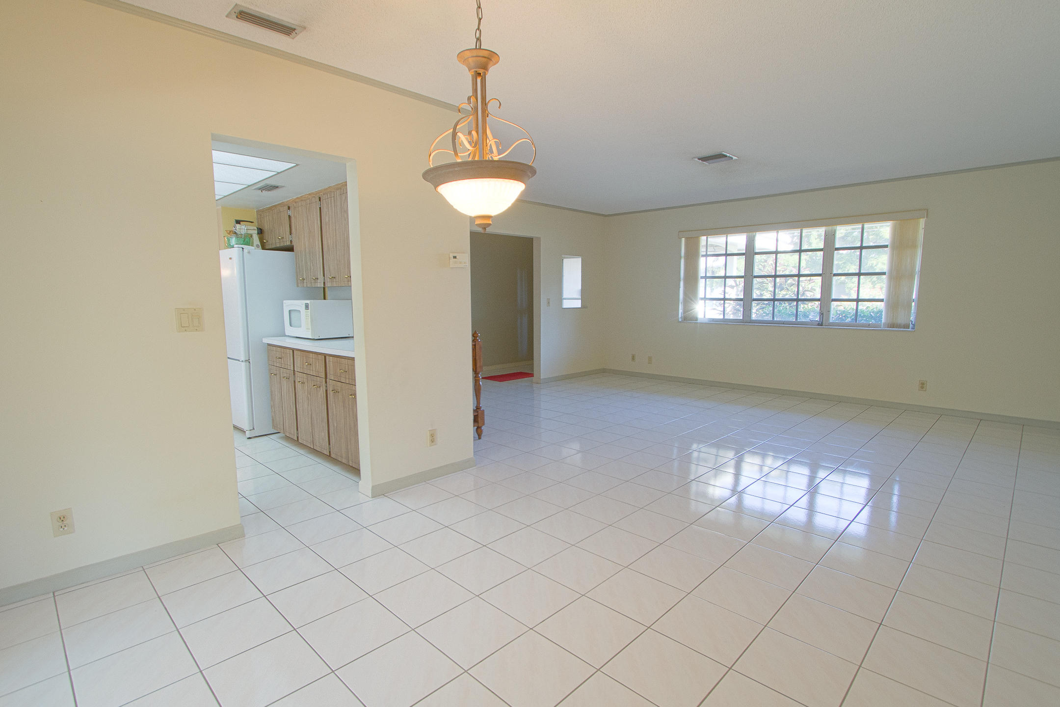 981 Southwest 11th Terrace Boca Raton, FL 33486 - Photo 5 of 17 Dining Room