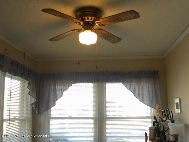 15 B Walnut Road, Unit 15B Manahawkin, NJ 08050 - Photo 6 of 17 15 B Walnut Road 005