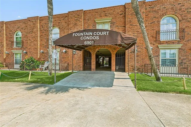 $69,000 | 6901 Veterans Memorial Boulevard, Unit 47, Metairie, LA 70003