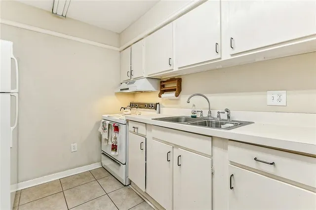 $69,000 | 6901 Veterans Memorial Boulevard, Unit 47, Metairie, LA 70003
