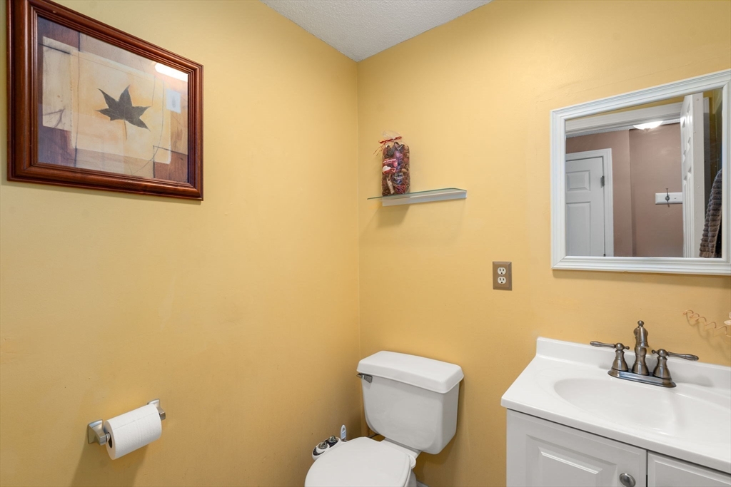 44 Stone Ridge Road, Unit 44 Franklin, MA 02038 - Photo 14 of 32