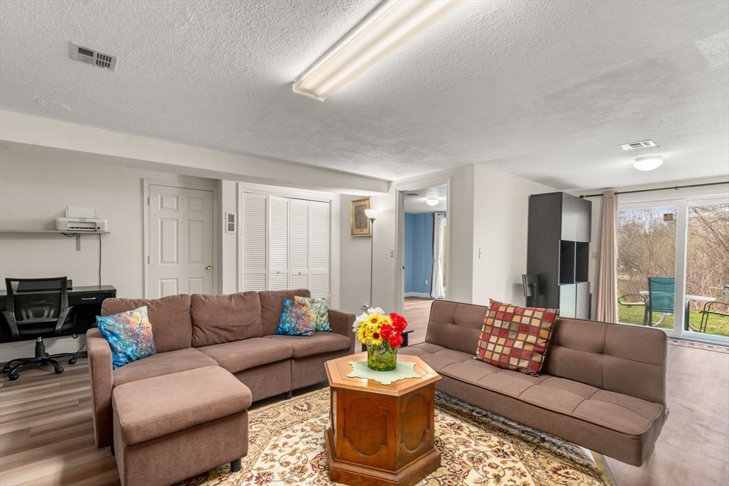 44 Stone Ridge Road, Unit 44 Franklin, MA 02038 - Photo 23 of 32