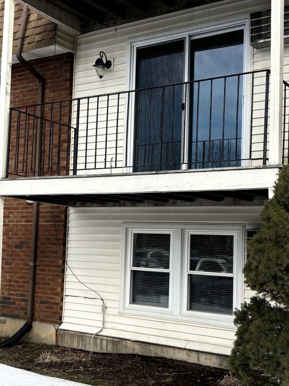 80 Damon Road, Unit 8201 Northampton, MA 01060 - Photo 15 of 19 a view of front door
