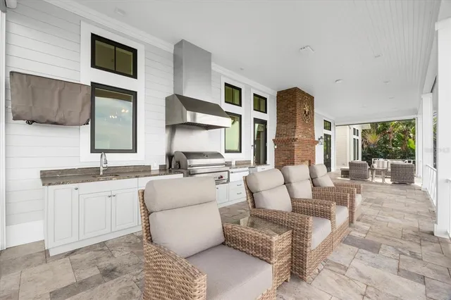 $4,100,000 | 213 North 18th Street West, Bradenton, FL 34205