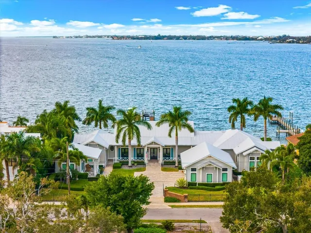 $4,100,000 | 213 North 18th Street West, Bradenton, FL 34205