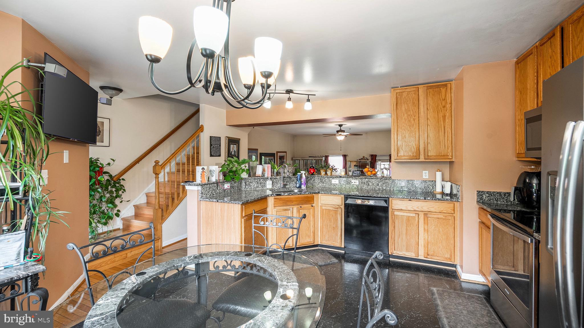 274 Robert Street Baltimore, MD 21217 - Photo 11 of 25