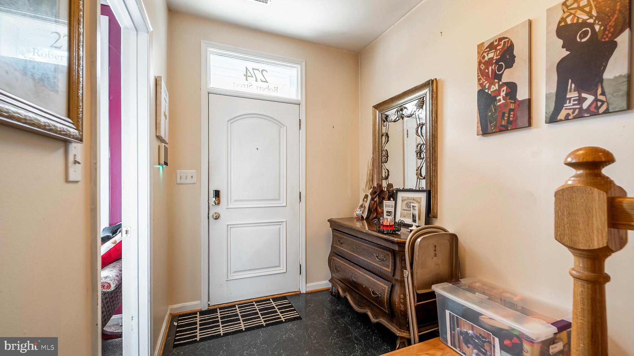 274 Robert Street Baltimore, MD 21217 - Photo 4 of 25