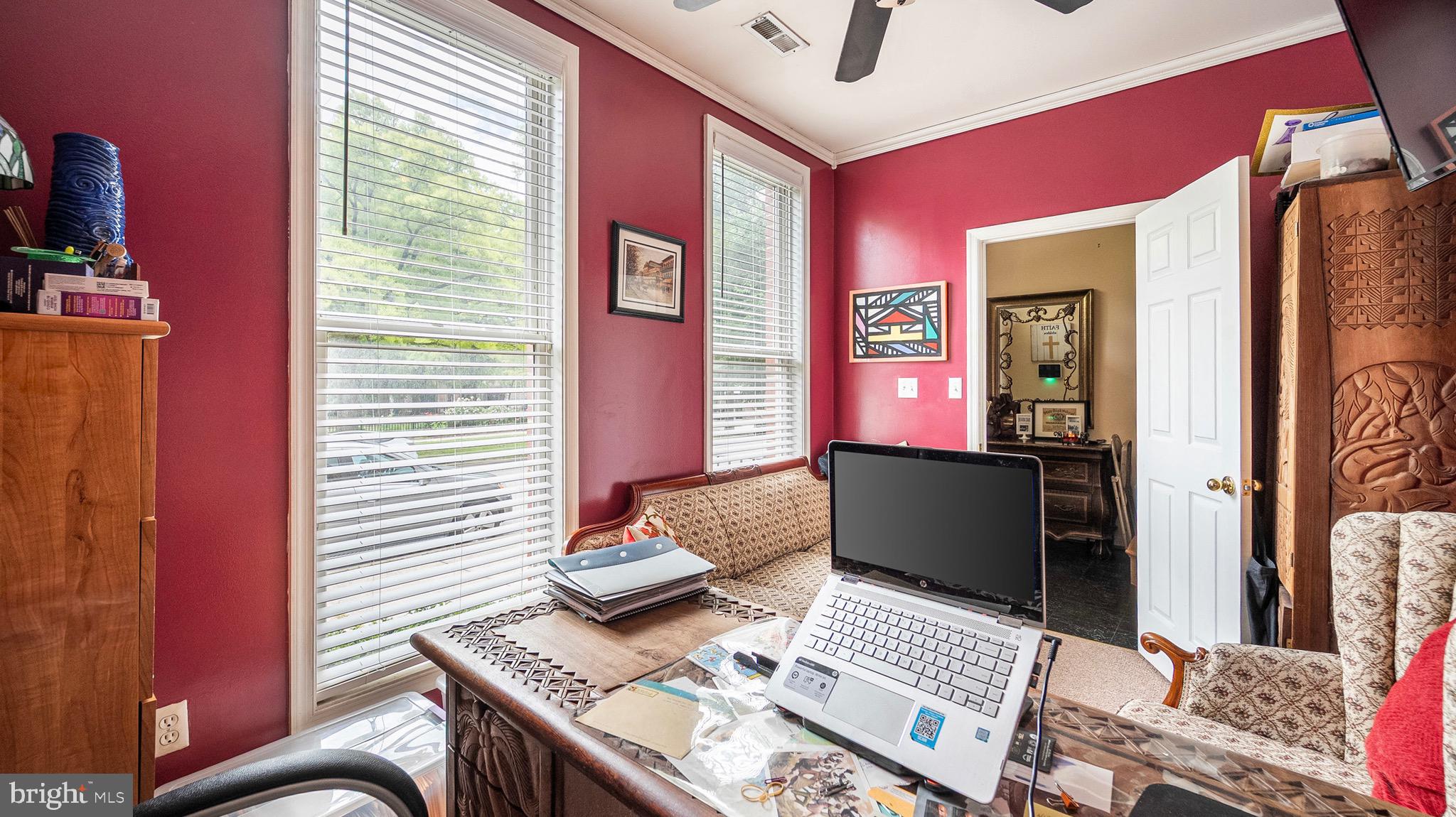 274 Robert Street Baltimore, MD 21217 - Photo 6 of 25