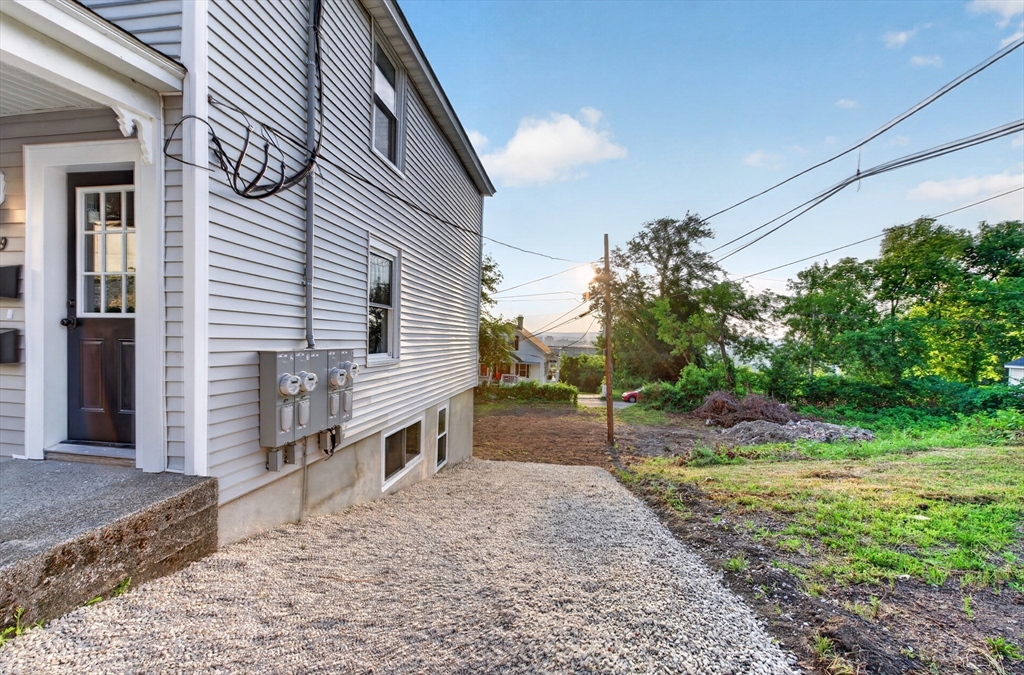 69 Orient Street Worcester, MA 01604 - Photo 2 of 42