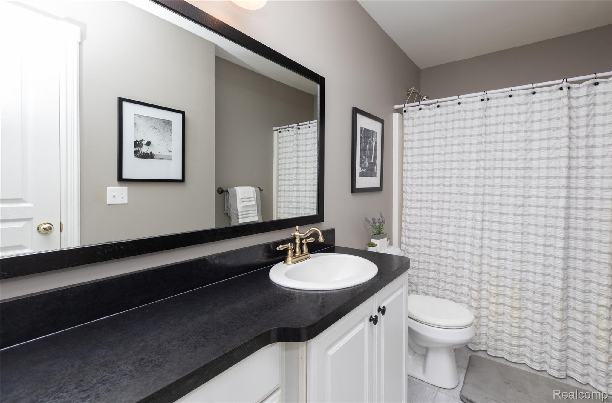 3072 West Newark Road Lapeer, MI 48446 - Photo 71 of 86 780A8530.jpg