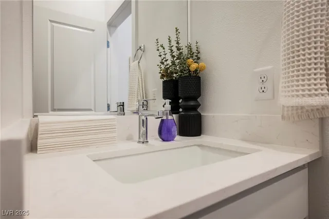 $2,445 | 10777 Passion Hts Street, Unit 69, Las Vegas, NV 89179