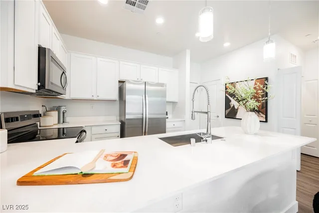 $2,445 | 10777 Passion Hts Street, Unit 69, Las Vegas, NV 89179