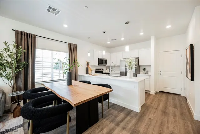 $2,445 | 10777 Passion Hts Street, Unit 69, Las Vegas, NV 89179