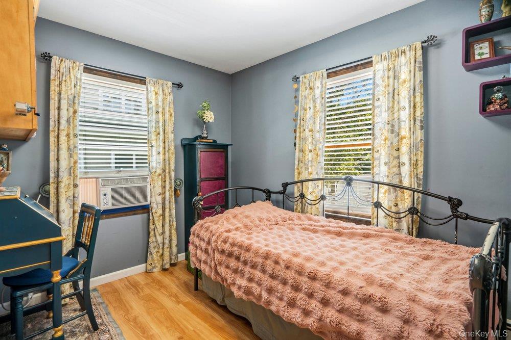 76 Alton Road Babylon, NY 11702 - Photo 16 of 31