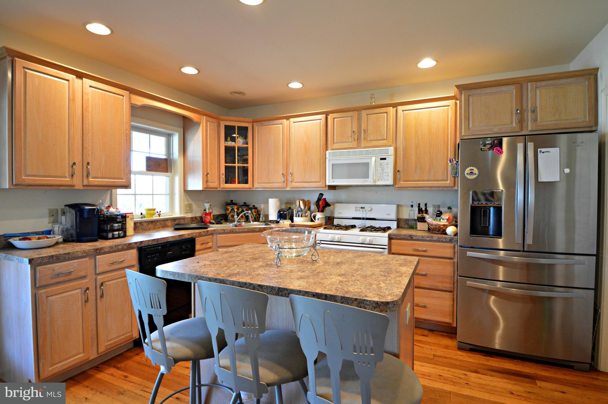 350 Cambridge Lane Lititz, PA 17543 - Photo 6 of 25 Gallery Image 6