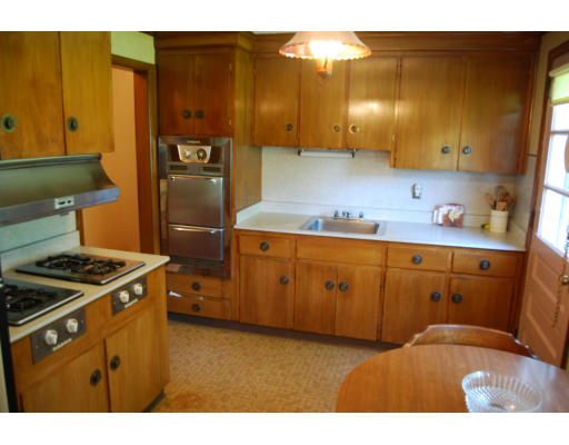 159 Doty Street Waltham, MA 02452 - Photo 4 of 10 Gallery Image 4