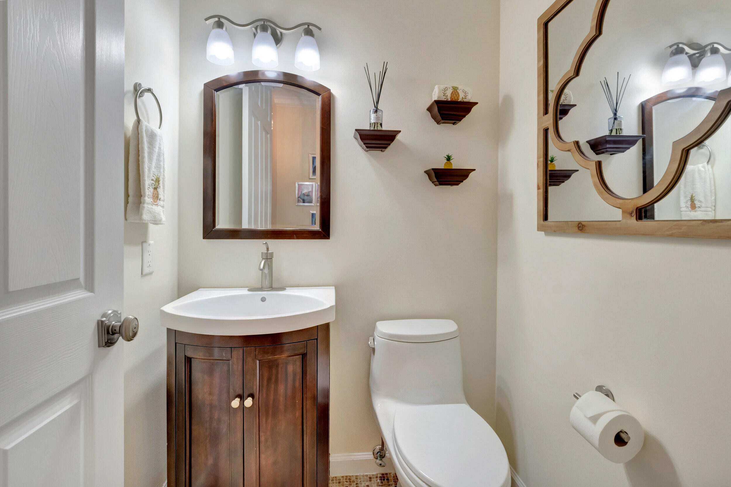 21710 Fall River Drive Boca Raton, FL 33428 - Photo 31 of 53 Bathroom 3