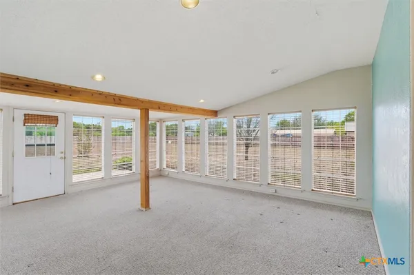 $399,000 | 197 Thomas Drive, Martindale, TX 78655