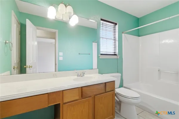 $399,000 | 197 Thomas Drive, Martindale, TX 78655