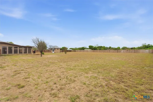 $399,000 | 197 Thomas Drive, Martindale, TX 78655