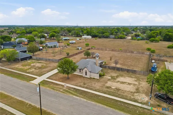 $399,000 | 197 Thomas Drive, Martindale, TX 78655