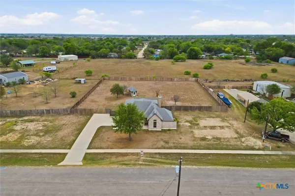$399,000 | 197 Thomas Drive, Martindale, TX 78655