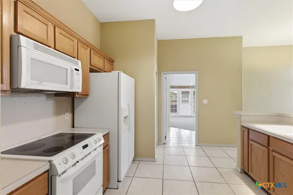 $399,000 | 197 Thomas Drive, Martindale, TX 78655