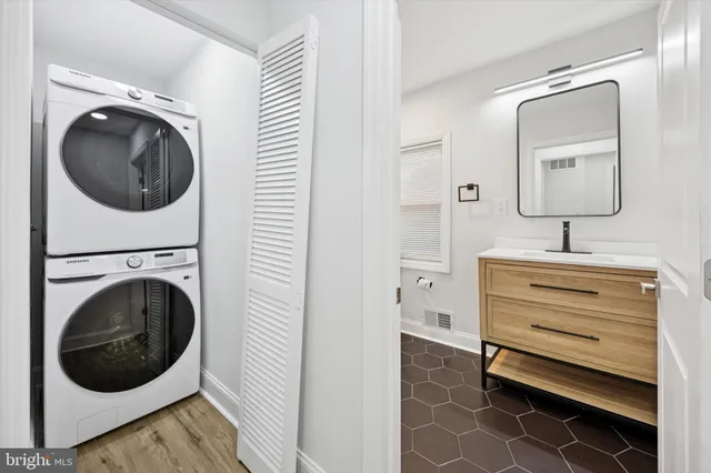 $2,900 | 229 New Jersey Avenue, Unit B, Collingswood, NJ 08108