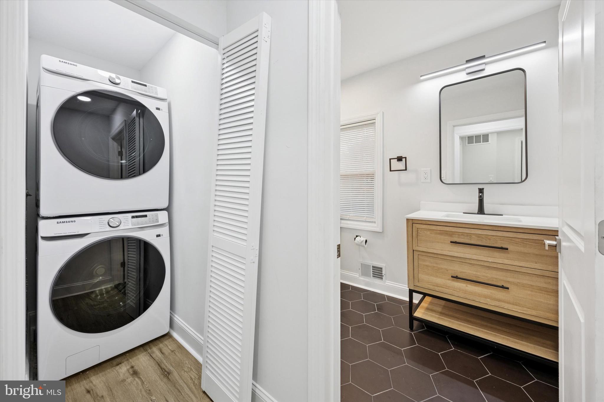 229 New Jersey Avenue, Unit B Collingswood, NJ 08108 - Photo 11 of 18 a bathroom with a sink and a mirror