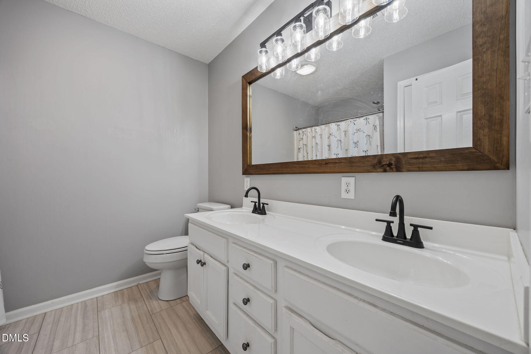 35 Birch Grove Lane Coats, NC 27521 - Photo 4 of 39 8-web-or-mls-IMG_9430