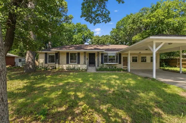$320,000 | 2603 Sherwood Street, Denton, TX 76209