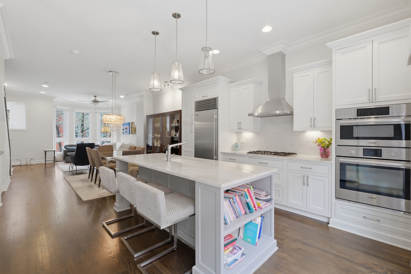 449 North Clinton Street Chicago, IL 60654 - Photo 4 of 26