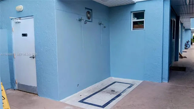 $599,000 | 798 Crandon Boulevard, Unit 55B, Key Biscayne, FL 33149