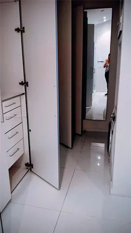 $599,000 | 798 Crandon Boulevard, Unit 55B, Key Biscayne, FL 33149