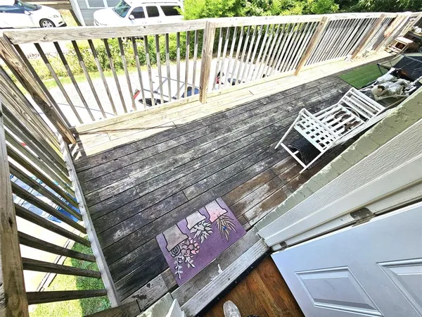 $1,695 | 1927 West 10th Street, Dallas, TX 75208