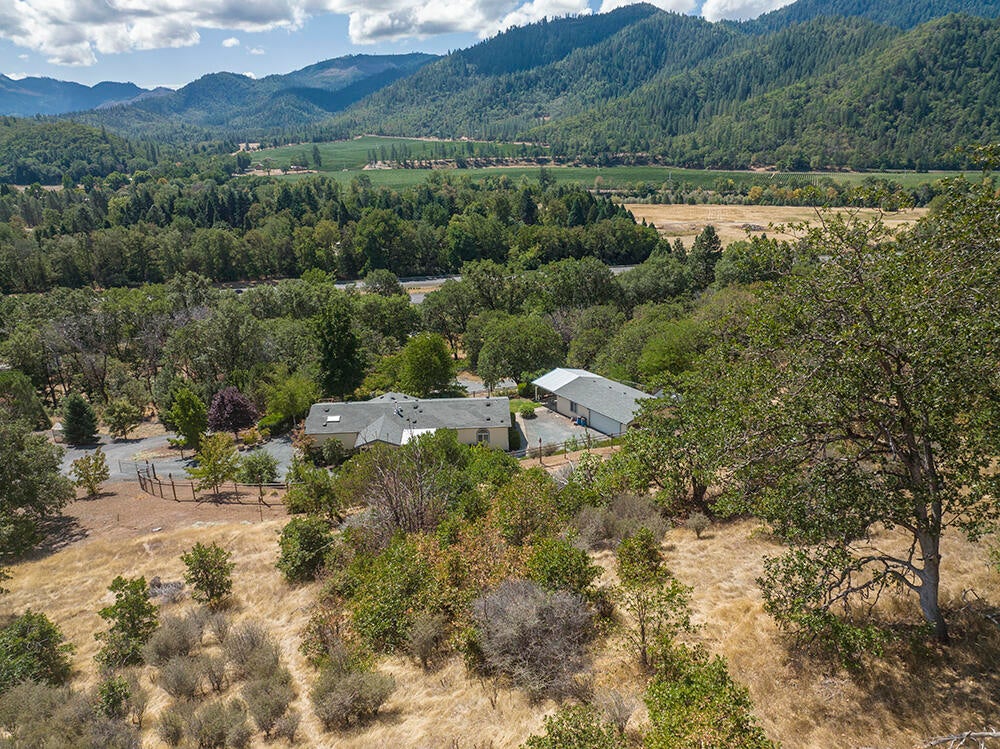 3848 North River Road Gold Hill, OR 97525 - Photo 41 of 45 44