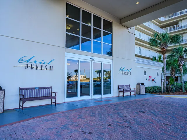 $579,000 | 122 Seascape Drive, Unit 1002, Miramar Beach, FL 32550