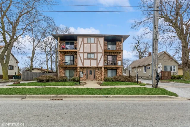 $64,900 | 18405 Wentworth Avenue, Unit 1D, Lansing, IL 60438