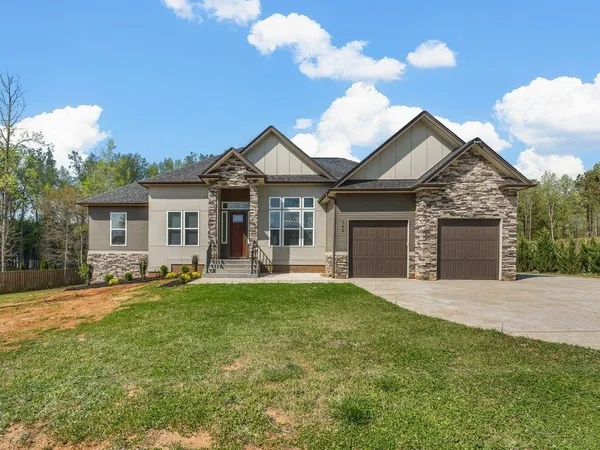 $649,000 | 346 Jordan Creek Road, Inman, SC 29349