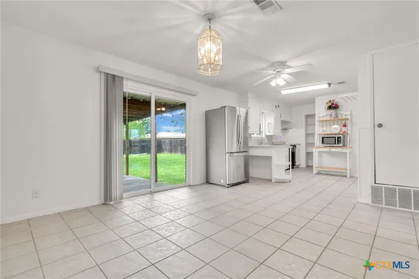 $195,000 | 104 South Meadow Drive, Little River-Academy, TX 76554